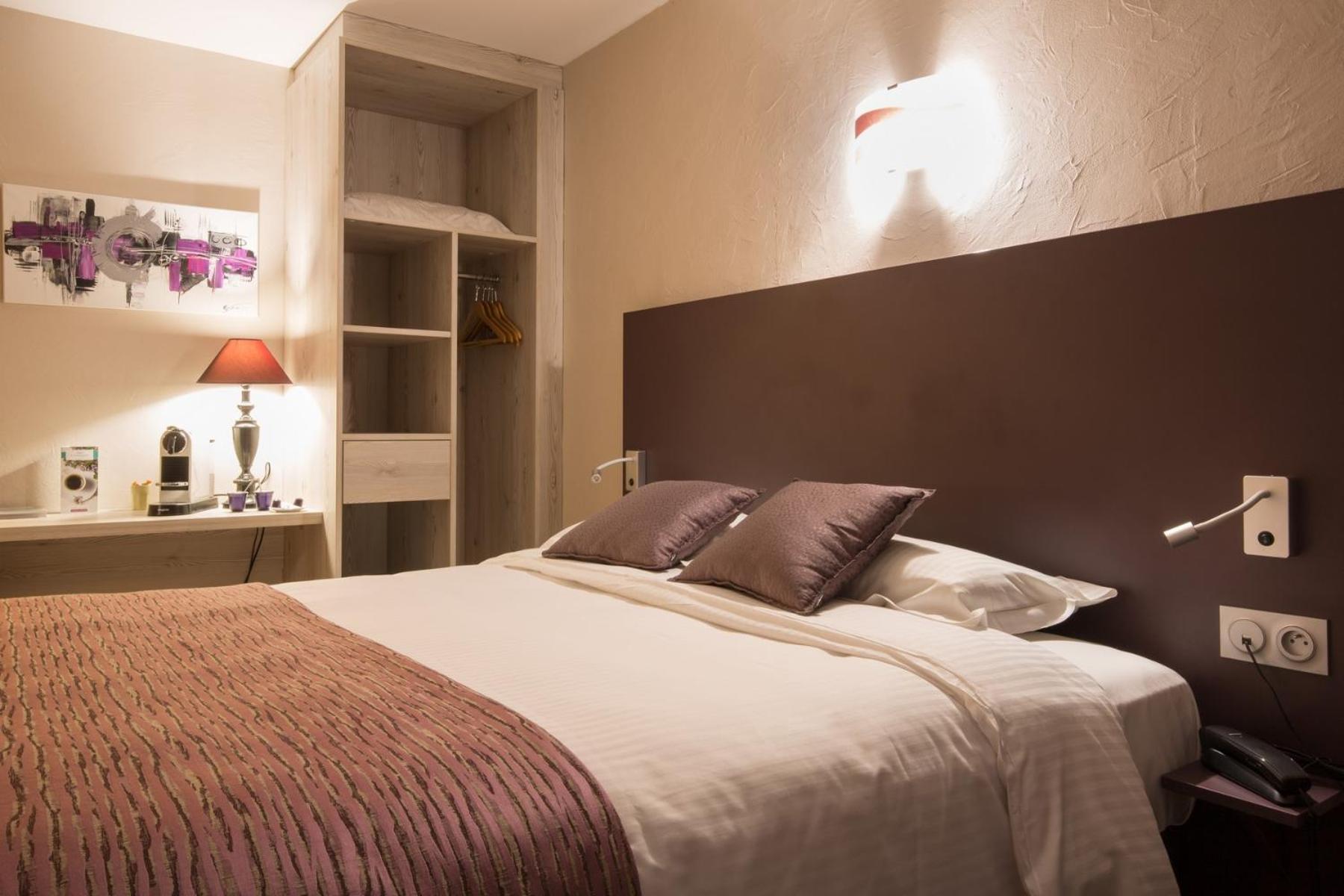 Logis Hotel Le Petit Casset La Boisse Pokój zdjęcie