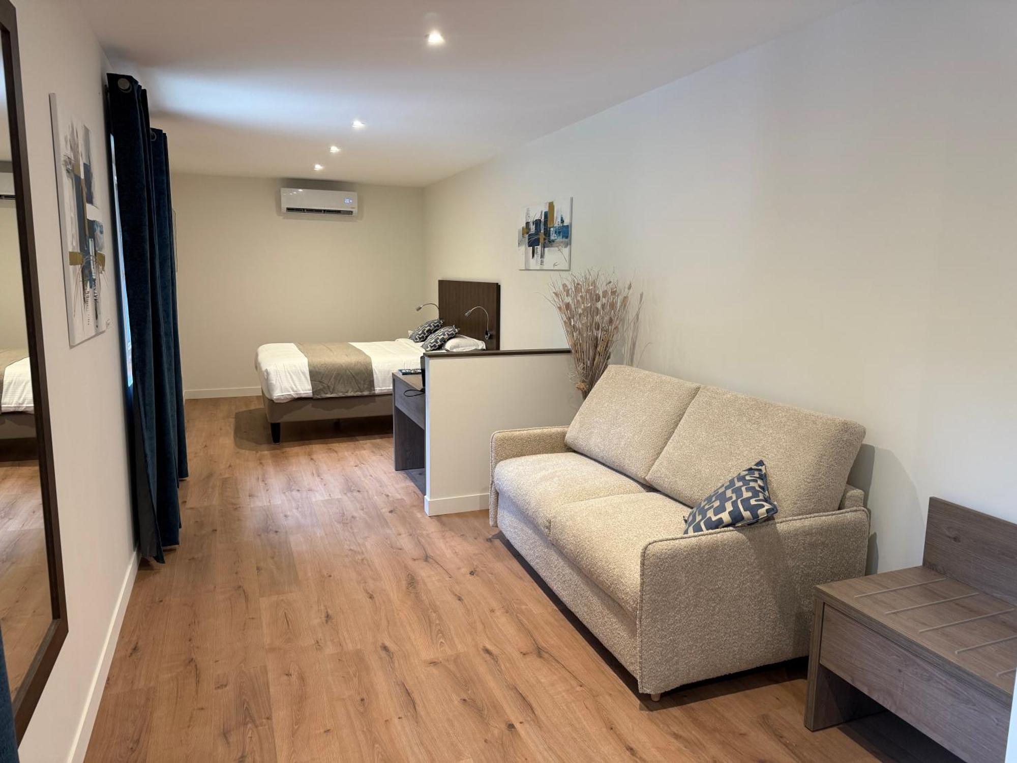 Logis Hotel Le Petit Casset La Boisse Zewnętrze zdjęcie