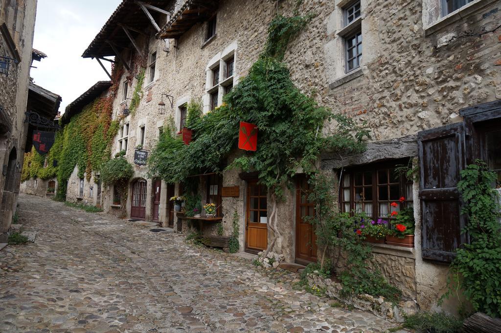 Logis Hotel Le Petit Casset La Boisse Zewnętrze zdjęcie