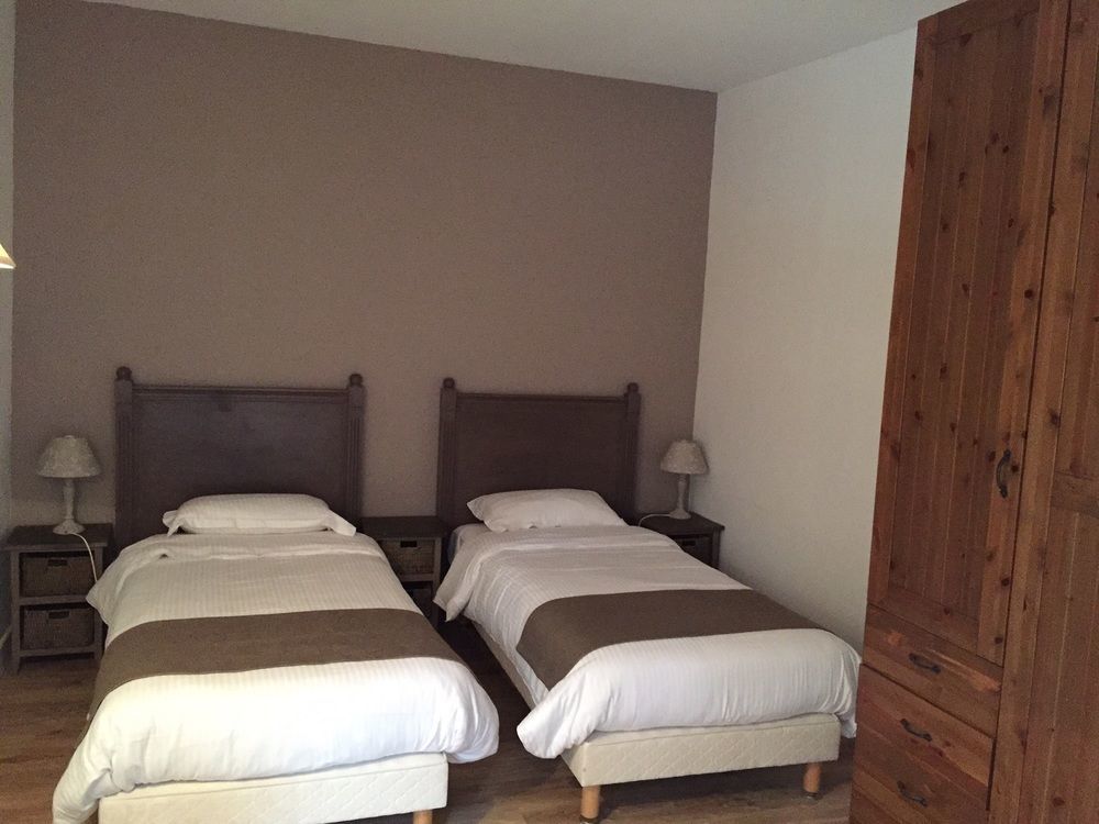 Logis Hotel Le Petit Casset La Boisse Zewnętrze zdjęcie