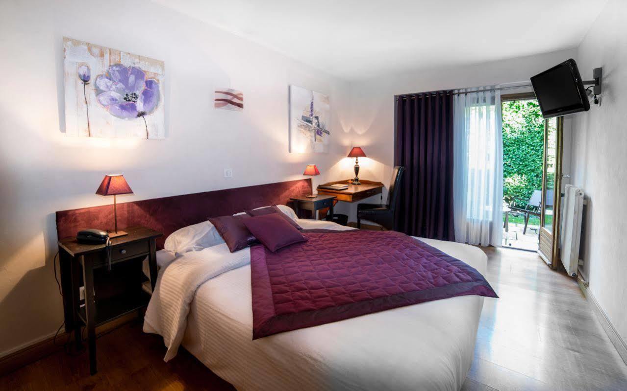 Logis Hotel Le Petit Casset La Boisse Zewnętrze zdjęcie