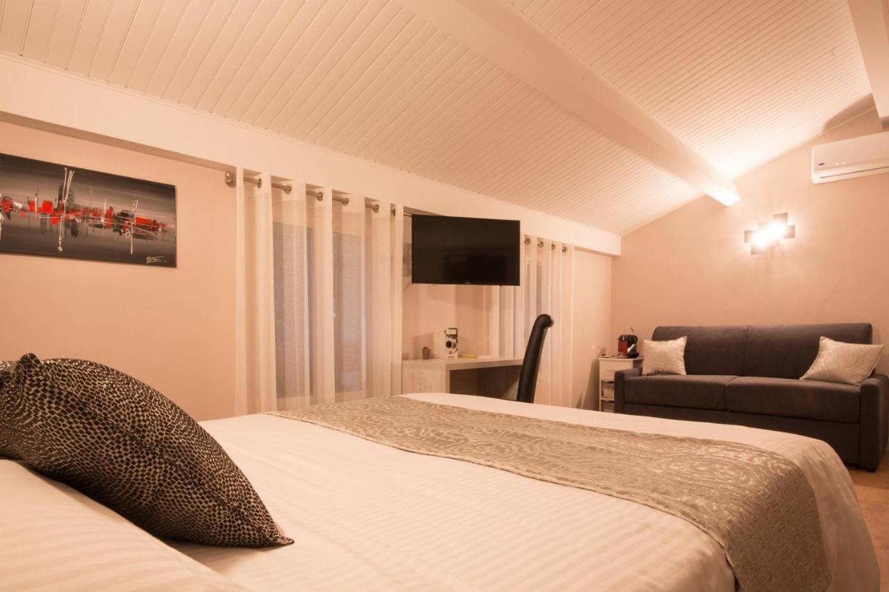 Logis Hotel Le Petit Casset La Boisse Zewnętrze zdjęcie